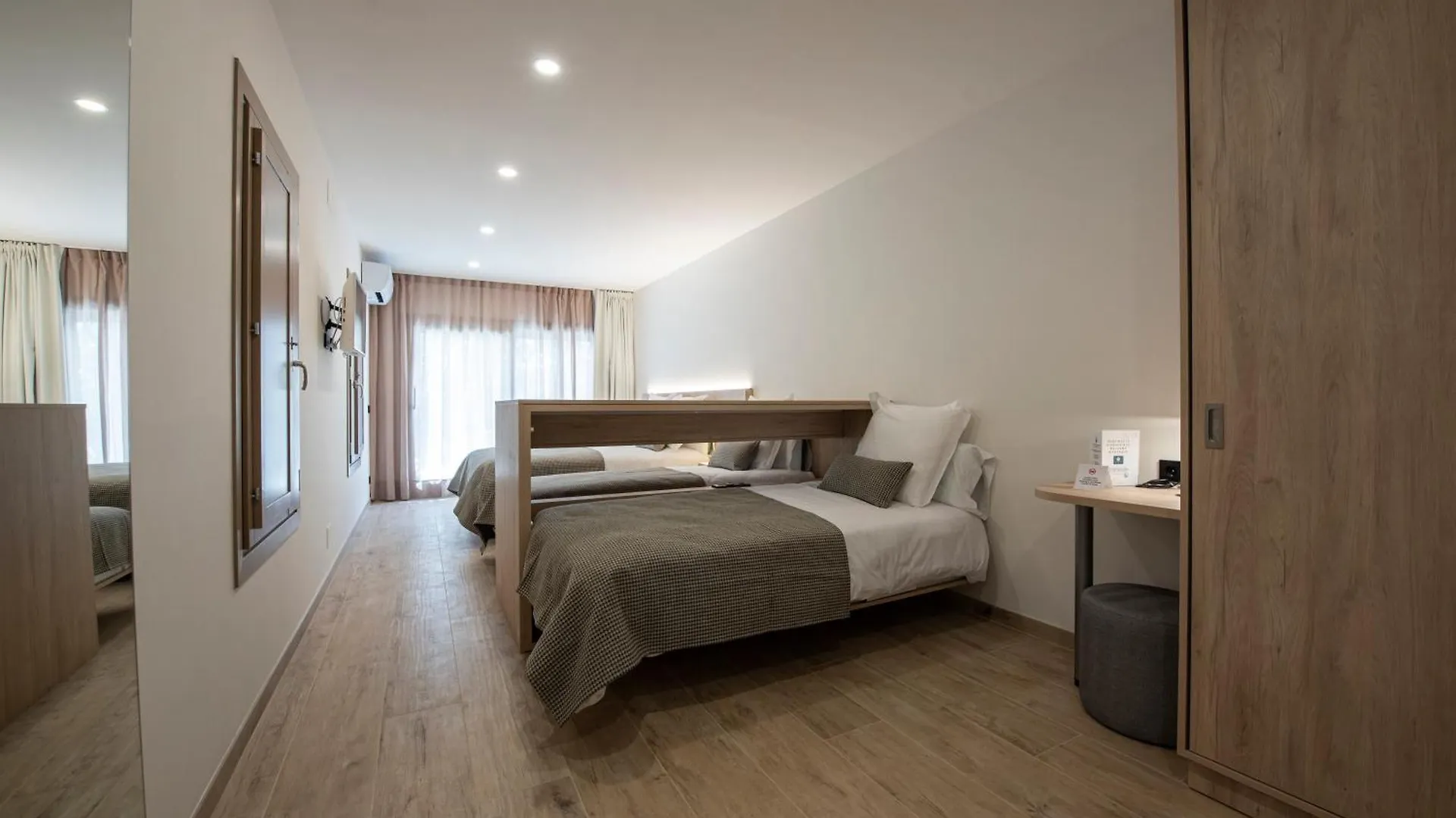 Mas Pere Pau Hotel Besalu