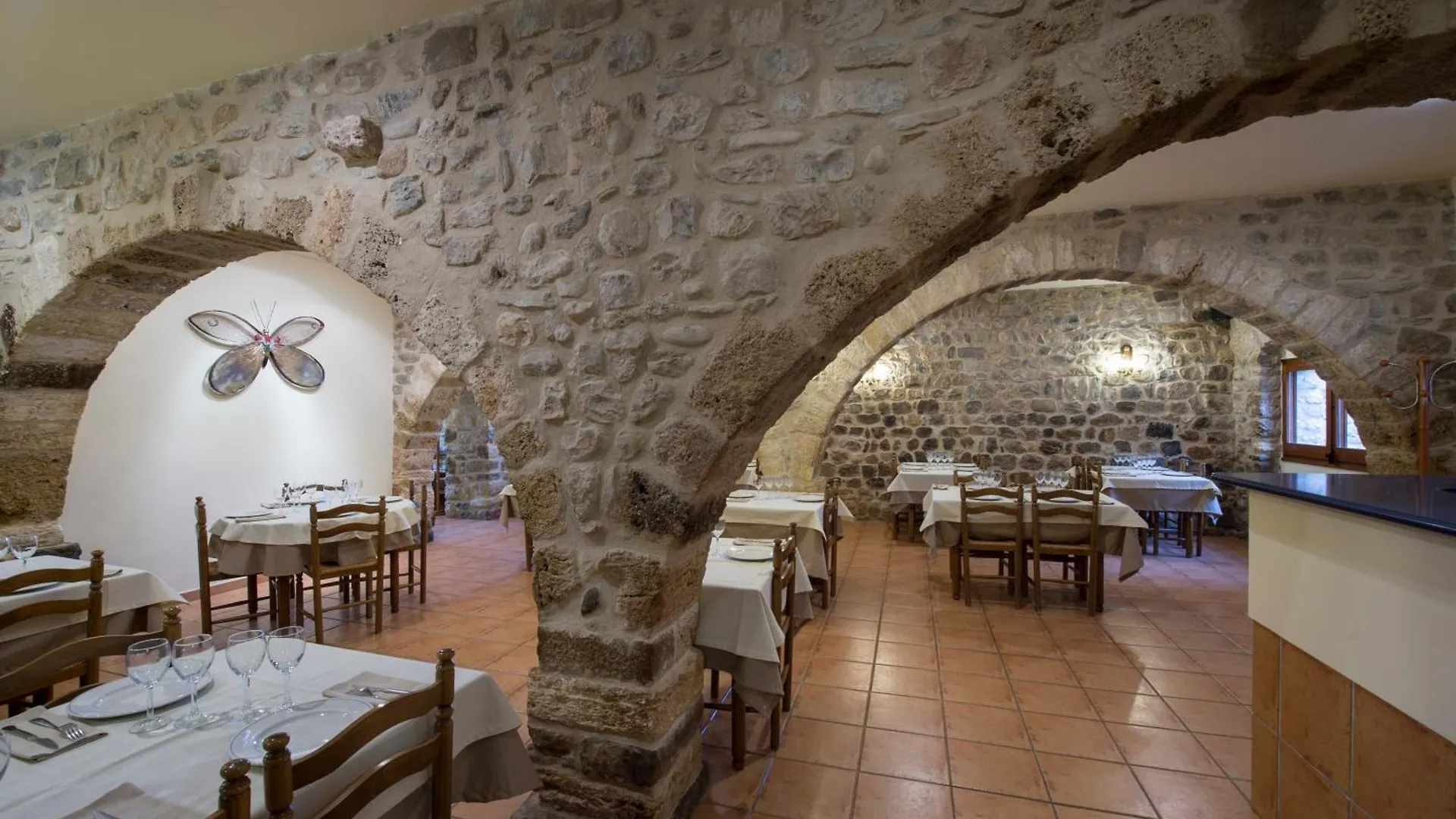Mas Pere Pau Hotel Besalu