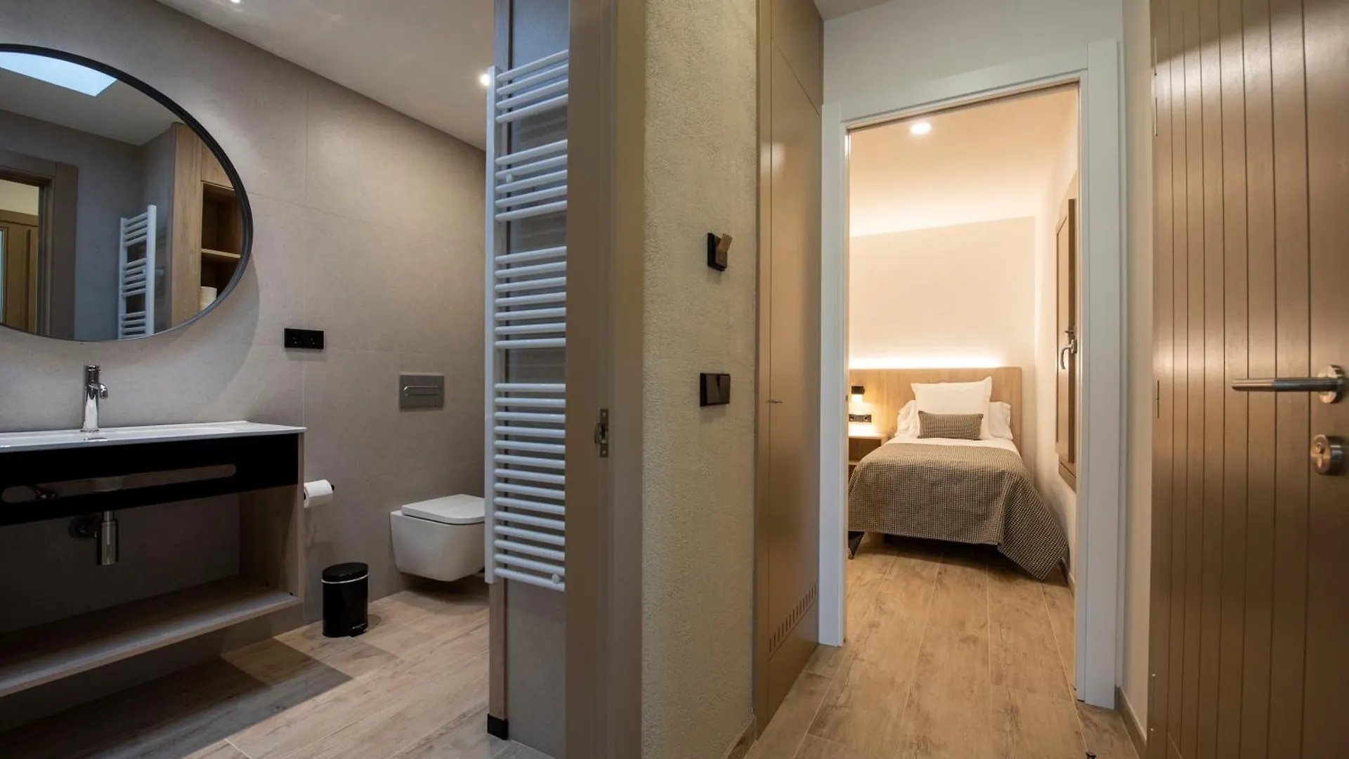 Mas Pere Pau Hotel Besalu 3*,