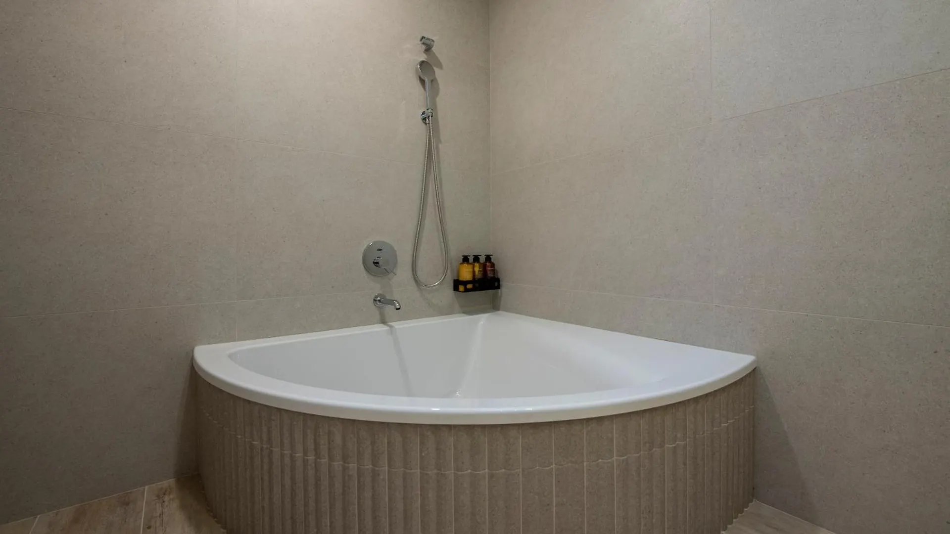 Mas Pere Pau Hotel Besalu