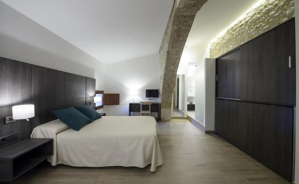 Mas Pere Pau Hotel Besalu