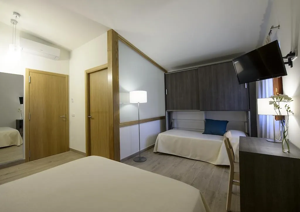 Mas Pere Pau Hotel Besalu