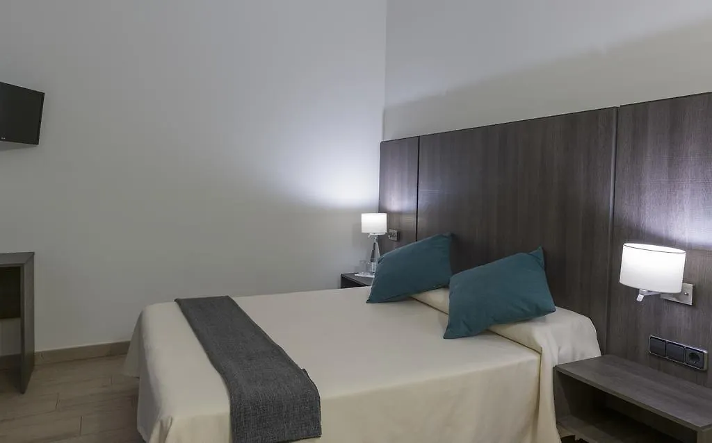 ***  Mas Pere Pau Hotel Besalu Spain